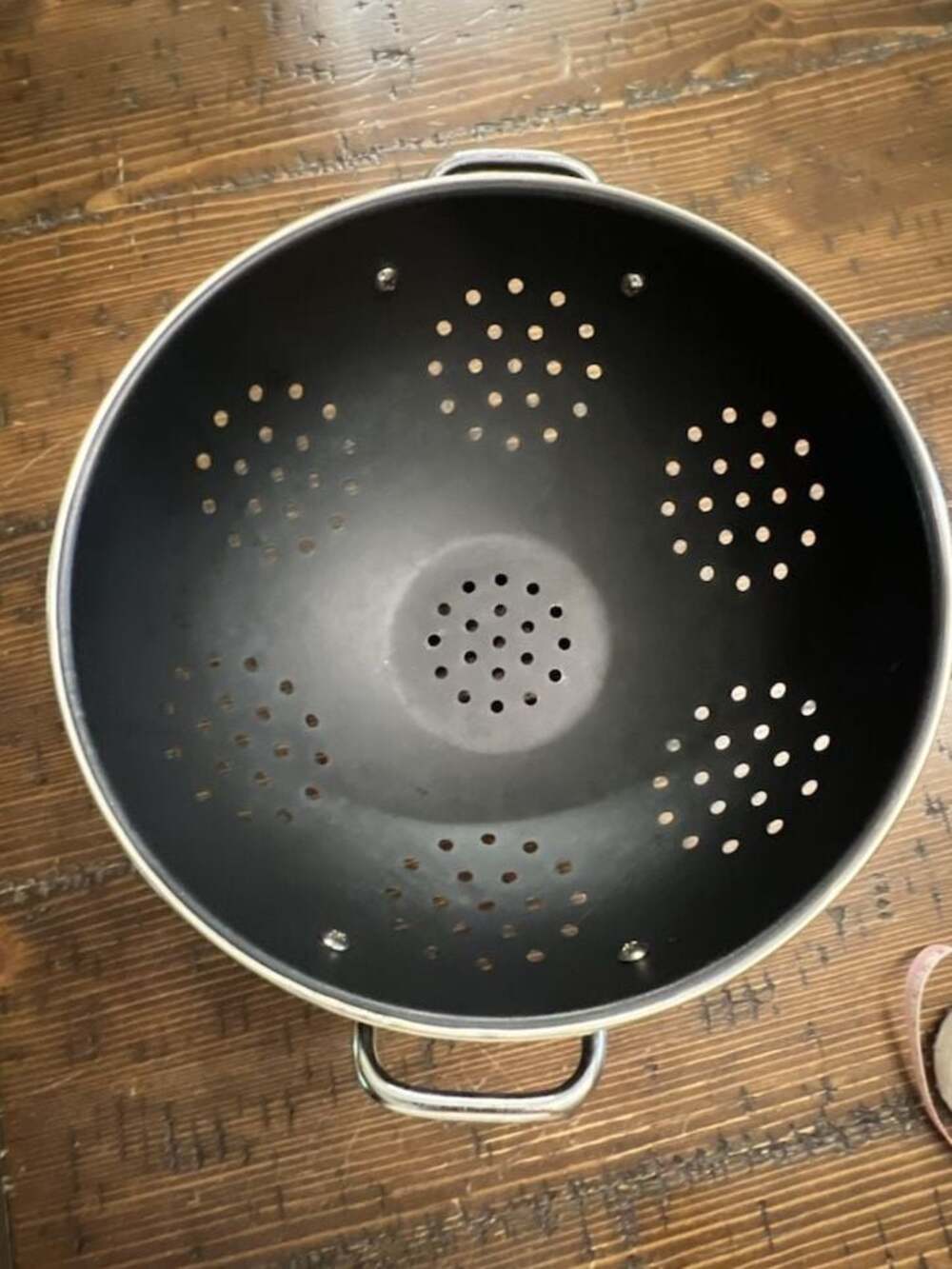 Reston Lloyd Matte Black Metal Pedestal Colander